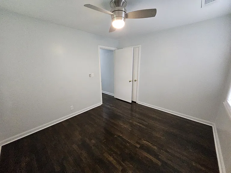 214 Ridgeway Dr — Photo 6