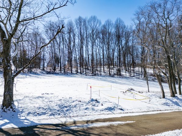 2000 W 275 S, Vallonia, IN 47281