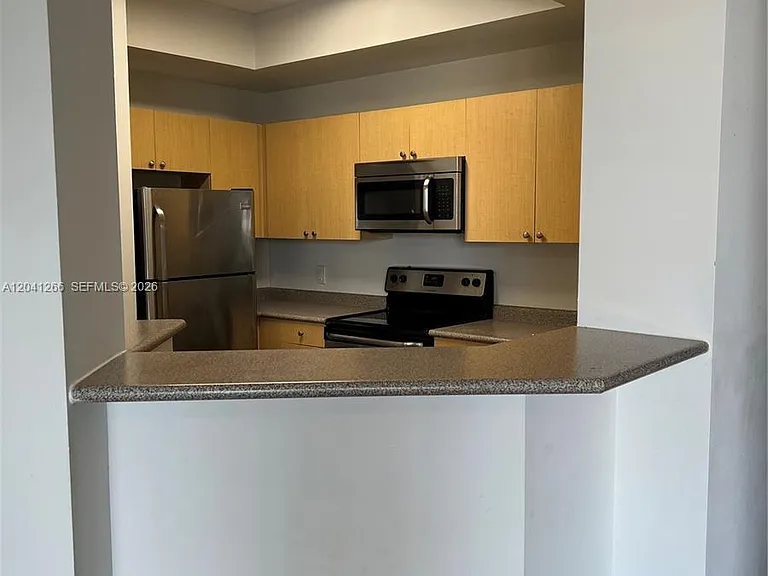 1919 Van Buren St #818A — Photo 20