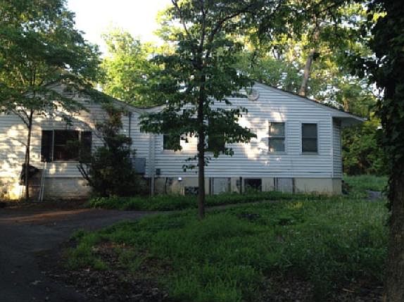 3rd image of 4416 Starr Jordan Dr