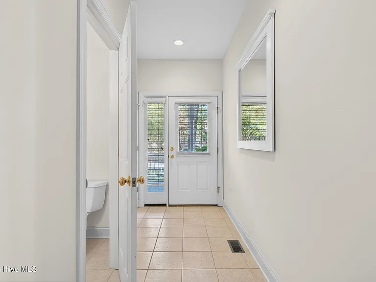796 Indigo Village Ct — Photo 5