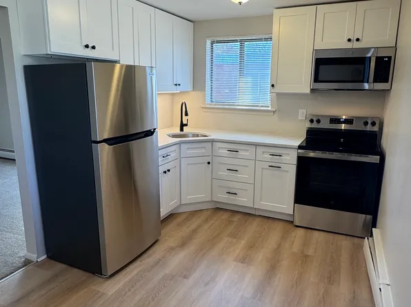 51 Prescott St #B1, West Hartford, CT 06110