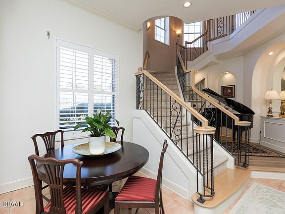 4th image of 9 Cordoba Ct