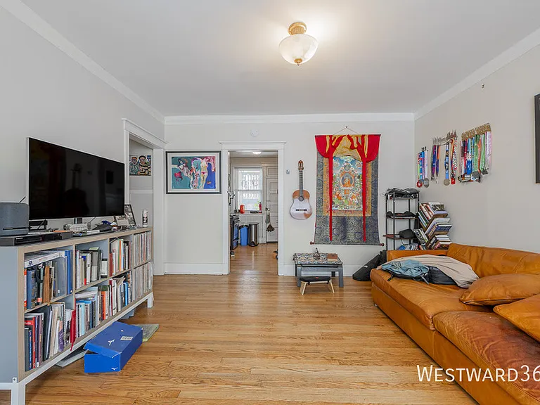 1406 W Farragut Ave #1 — Photo 3