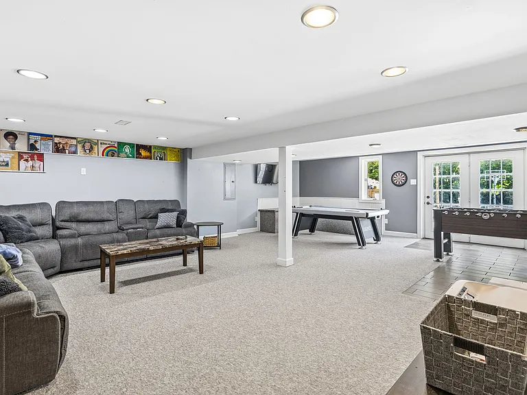 1720 Ridge Hill Ln #1 — Photo 30
