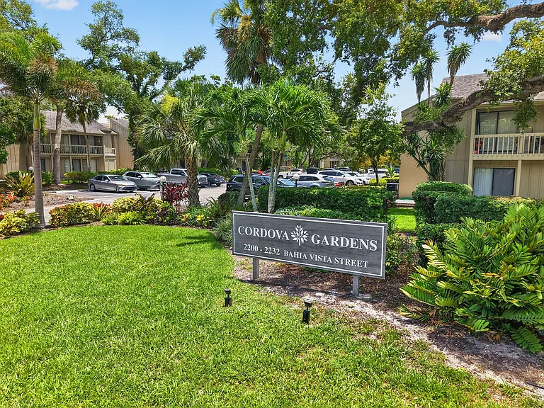 2220 Bahia Vista St #G4 — Photo 36