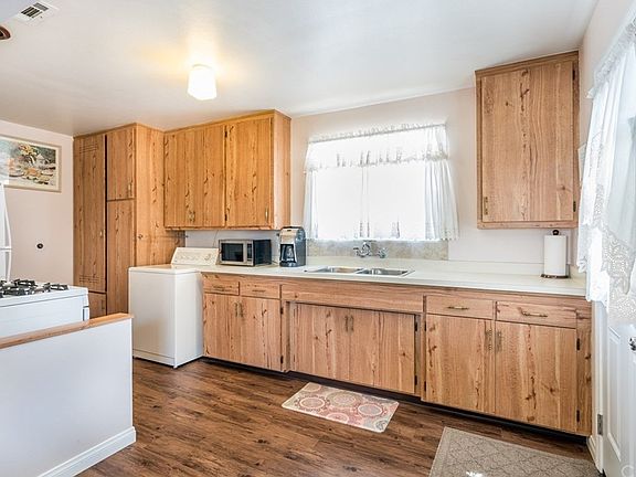 5th image of 1144 Egan Ave