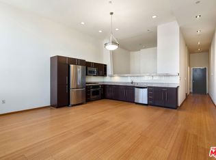 1100 Wilshire Blvd APT 1810, Los Angeles, CA 90017