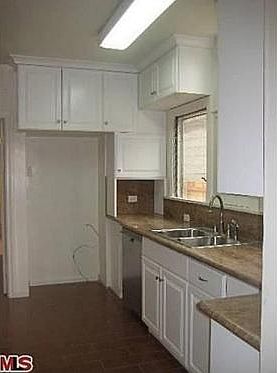 4th image of 130 S Citrus Ave