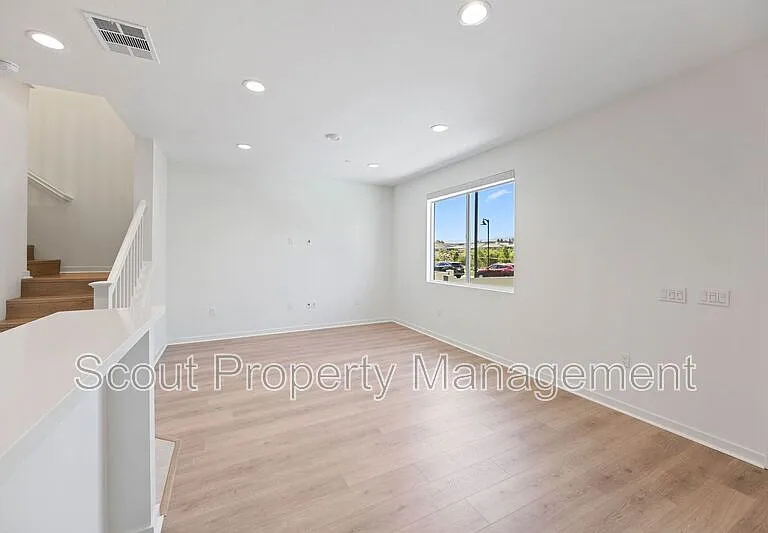 39529 Tannat Dr — Photo 9