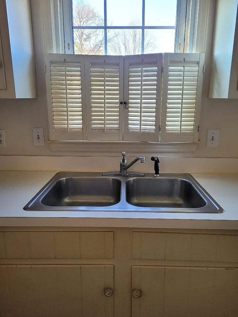 2 bed, 1017 sqft, $1,400 — Photo 3