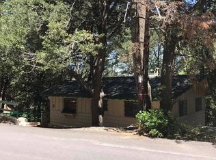 359 Zermatt Dr, Crestline, CA 92407