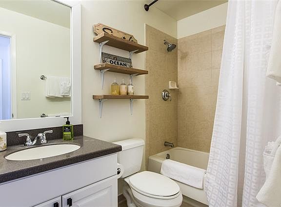 4th image of 92-1051 Koio Dr APT E