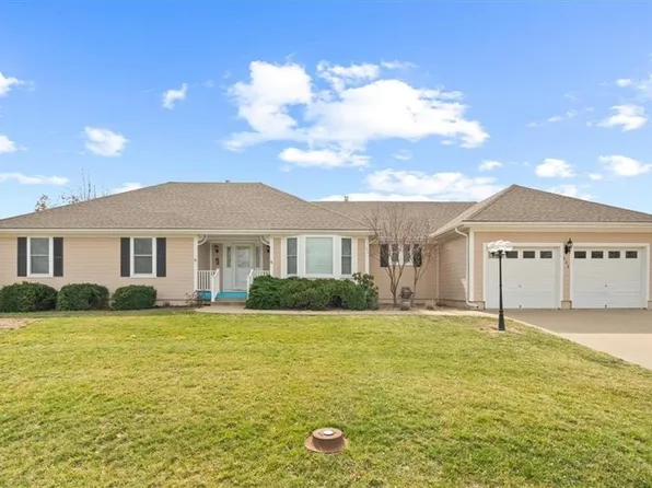606 Canyon Dr, Pleasant Hill, MO 64080