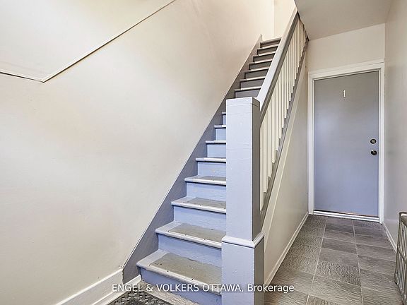 4th image of 24 Saint Francis St W #22