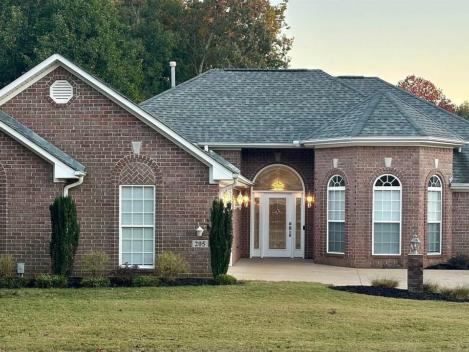 1st image of 205 Casey Ln