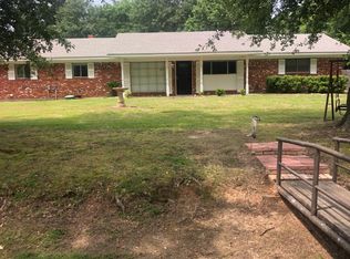 297 Glendon St, Gladewater, TX 75647