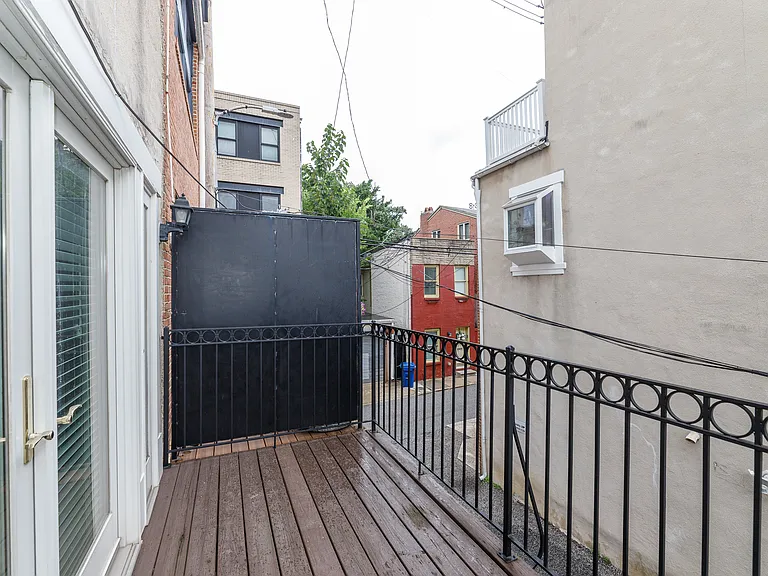 1724 Fleet St — Photo 12
