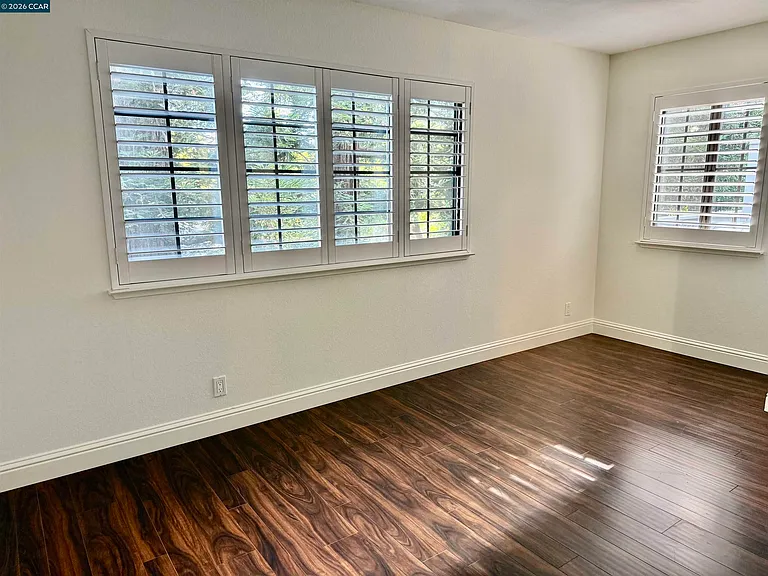 202 Kelley Ln — Photo 7