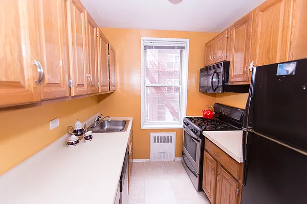 Sold by Re/Max In The City | media 2
