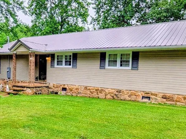 867 Legion Dr, Madisonville, KY 42431