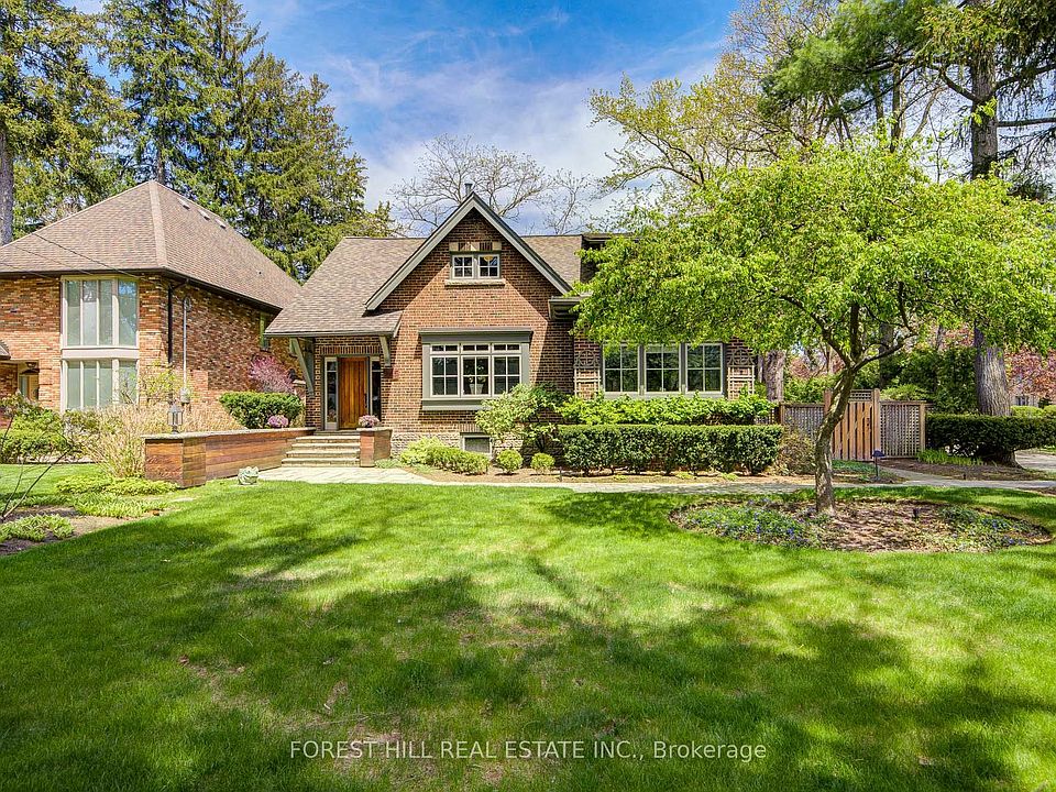 1st image of 1381 Lorne Park Rd