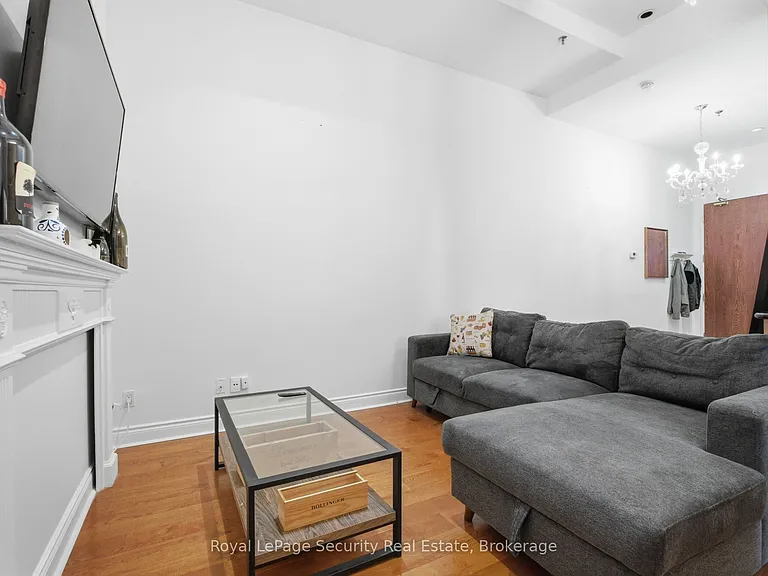73 Richmond St W #208 — Photo 16