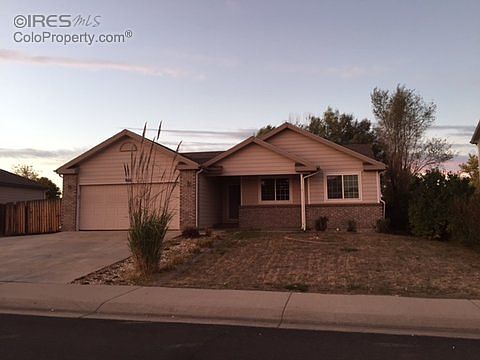 1st image of 900 Scotch Pine Dr