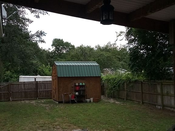 4th image of 26439 Orange Cir
