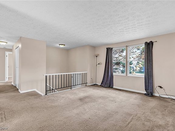 3rd image of 1720 Red Bird Rd