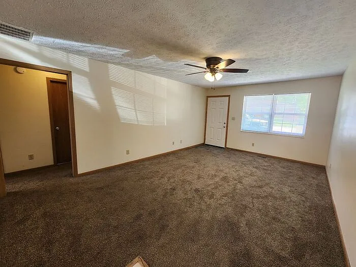 1646 Country Walk Ct #1646 — Photo 4