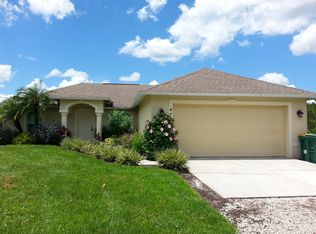 421 16th St NE, Naples, FL 34120