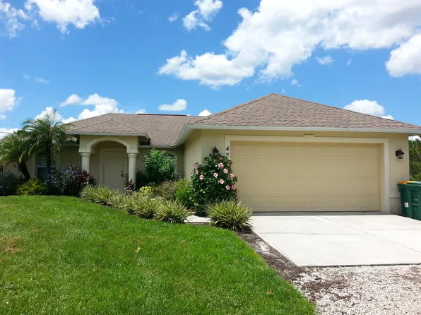 421 16th St NE, Naples, FL 34120