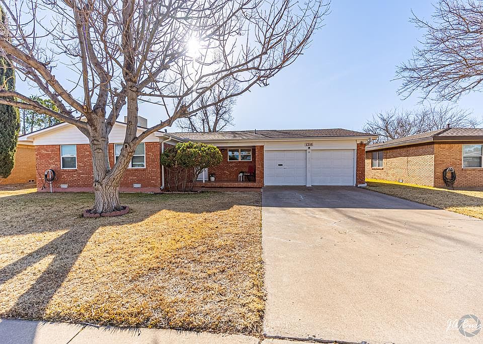 1st image of 1216 Douglas Dr