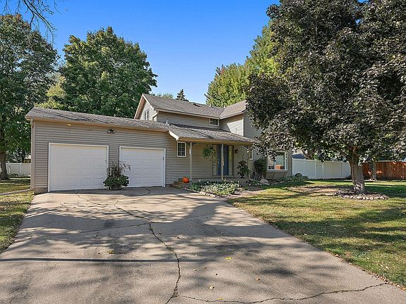 4th image of 307 Shady Ln