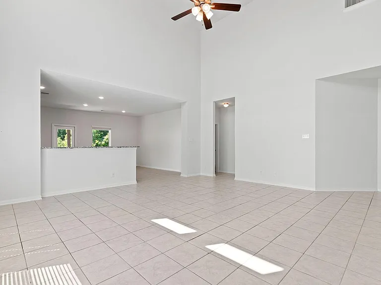 5319 Rivers Edge Dr — Photo 5