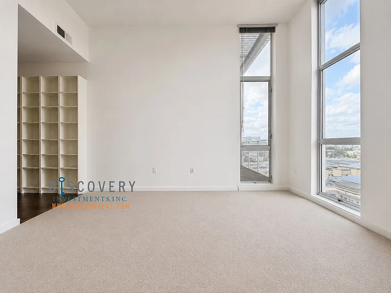 630 Thomas L Berkley Way #816 — Photo 25