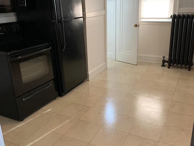 6 Washington Ave — Photo 12