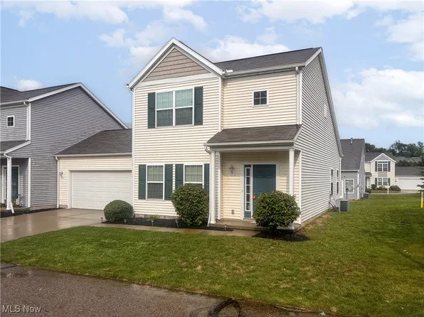 294 Teal Cir, Akron, OH 44319