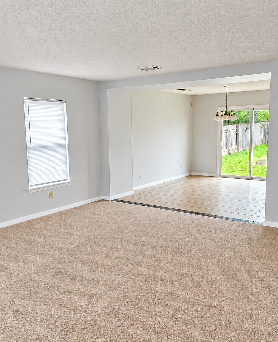 3 bed, 2.5 bath, 2096 sqft, $2,200 — Photo 2