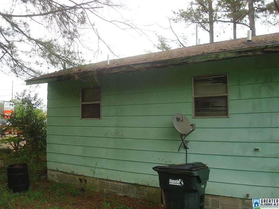 2nd image of 1403 Martin St S