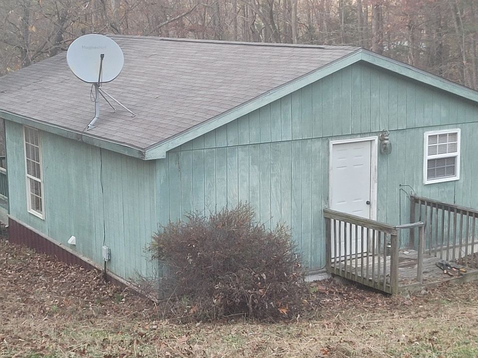 This is the "back" of the cabin but closest side to Osage Lane.
