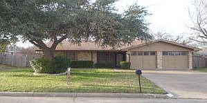 Home for Sale in Kennedale, Texas $99,900
