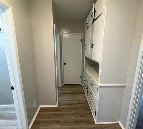 4th image of 8485 Edison Ave