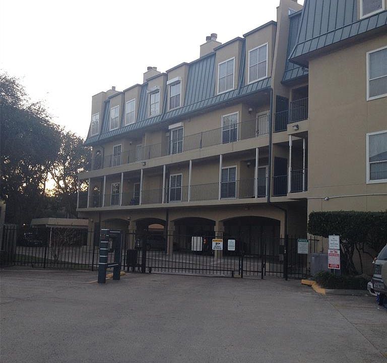 1st image of 921 Marine Dr APT 118