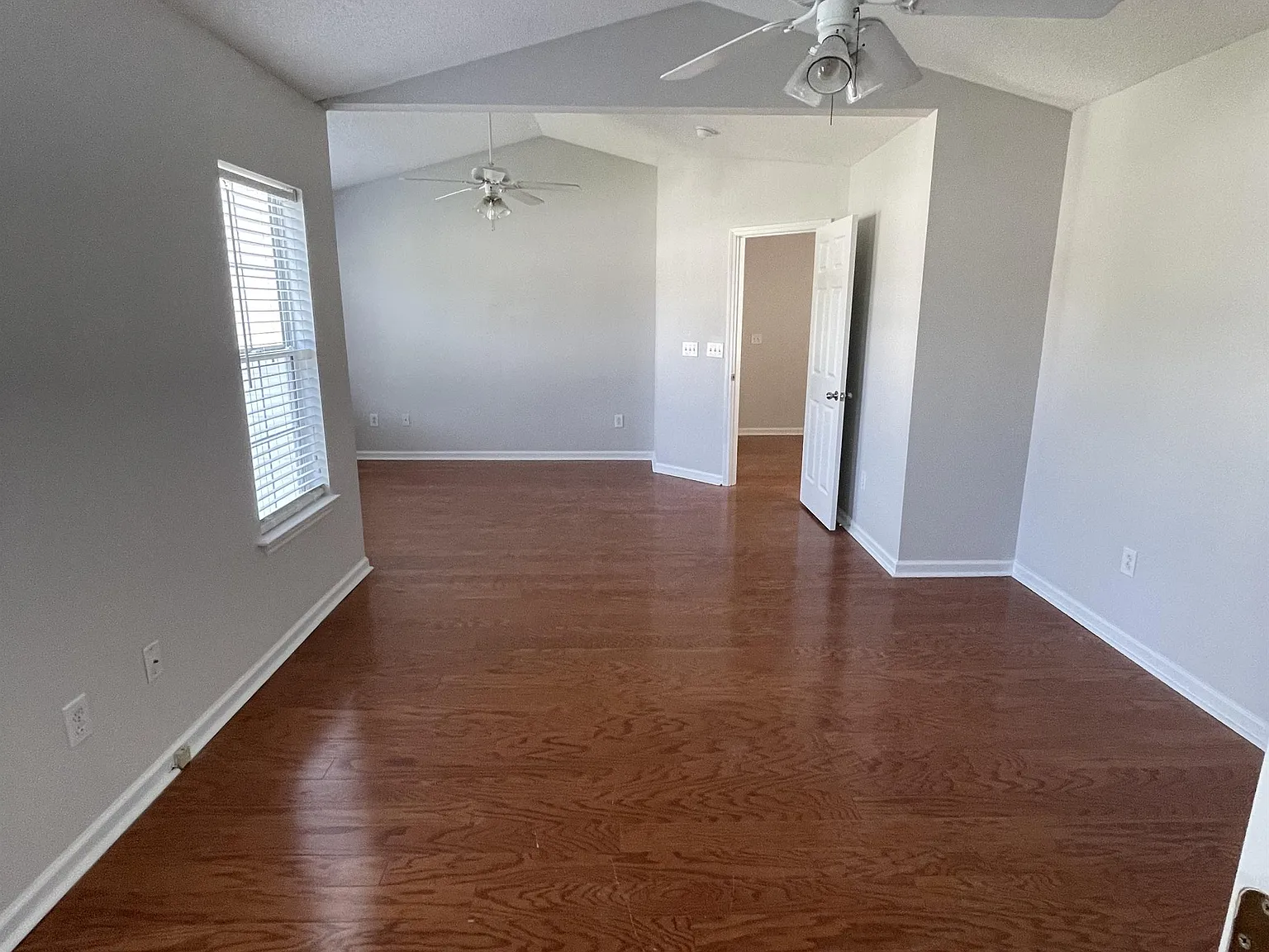 2704 North Holmes Court - . — Photo 4