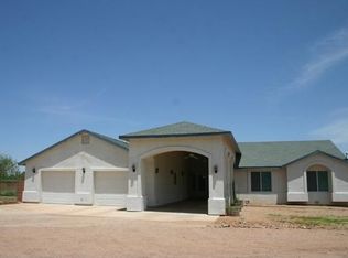 2495 E Rio Grande, Hereford, AZ 85615