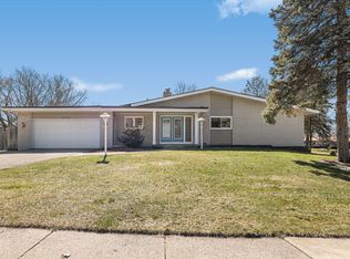 2734 Nipawin Ct NE, Grand Rapids, MI
