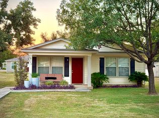 222 Windmill Hl, Seguin, TX 78155