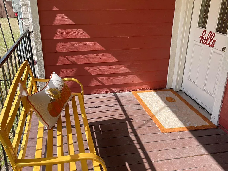 121 N Hamilton St — Photo 3
